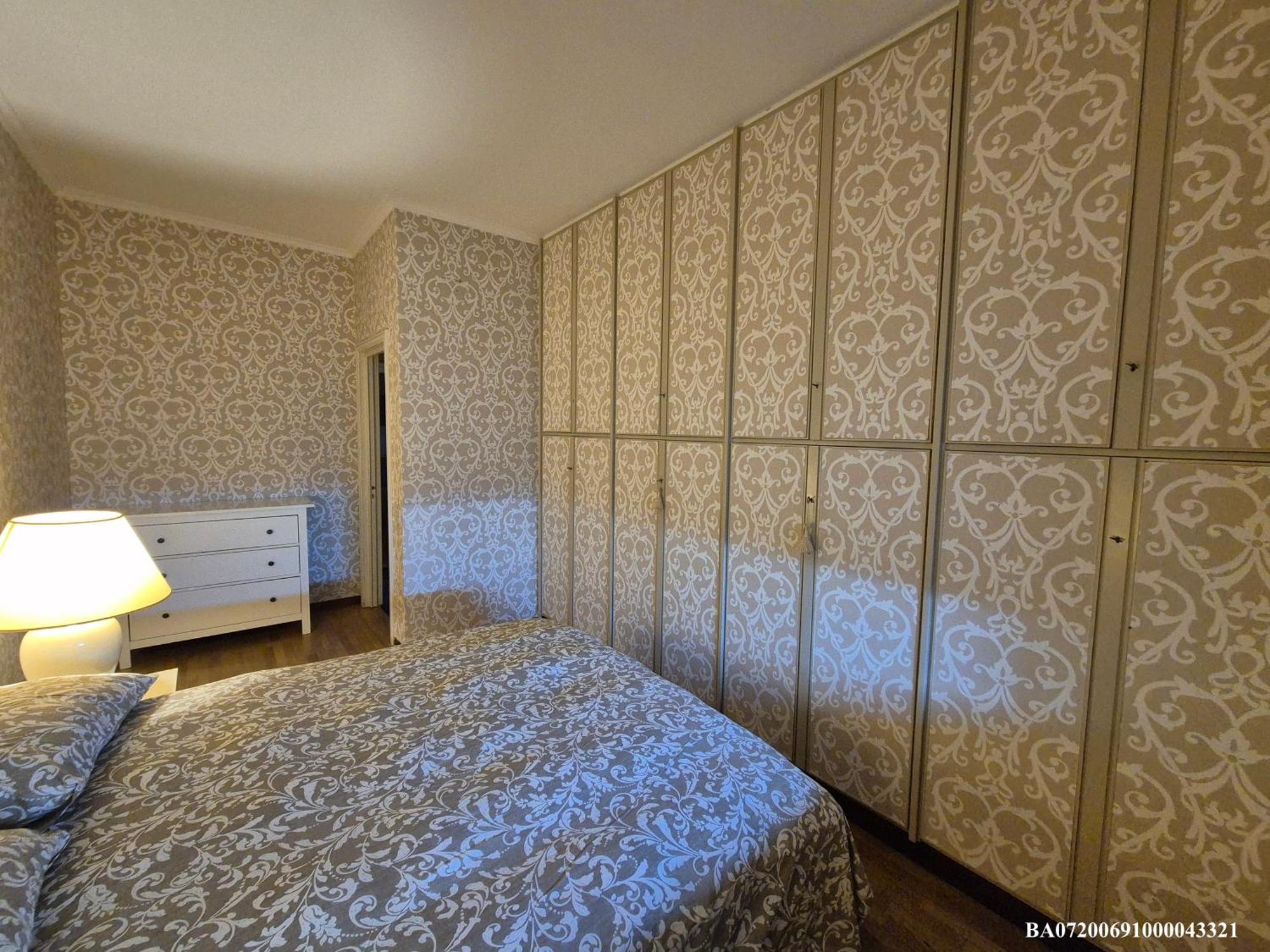 Front Beach Apartment - 3 Bedrooms Bari Eksteriør bilde