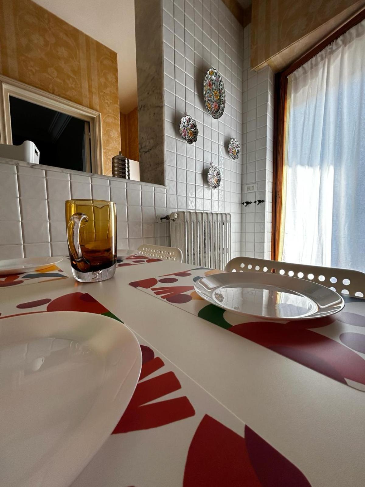 Front Beach Apartment - 3 Bedrooms Bari Eksteriør bilde