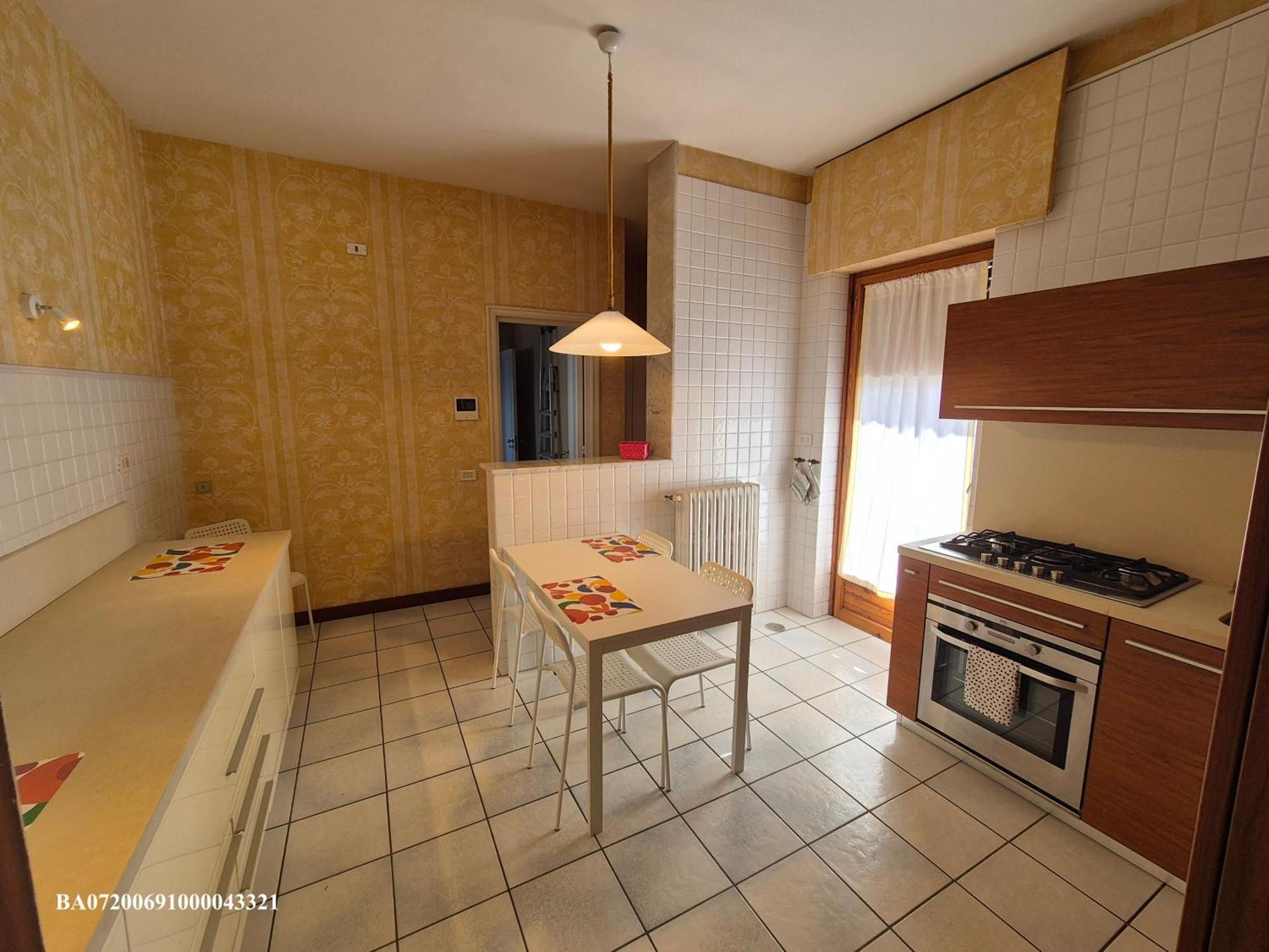 Front Beach Apartment - 3 Bedrooms Bari Eksteriør bilde