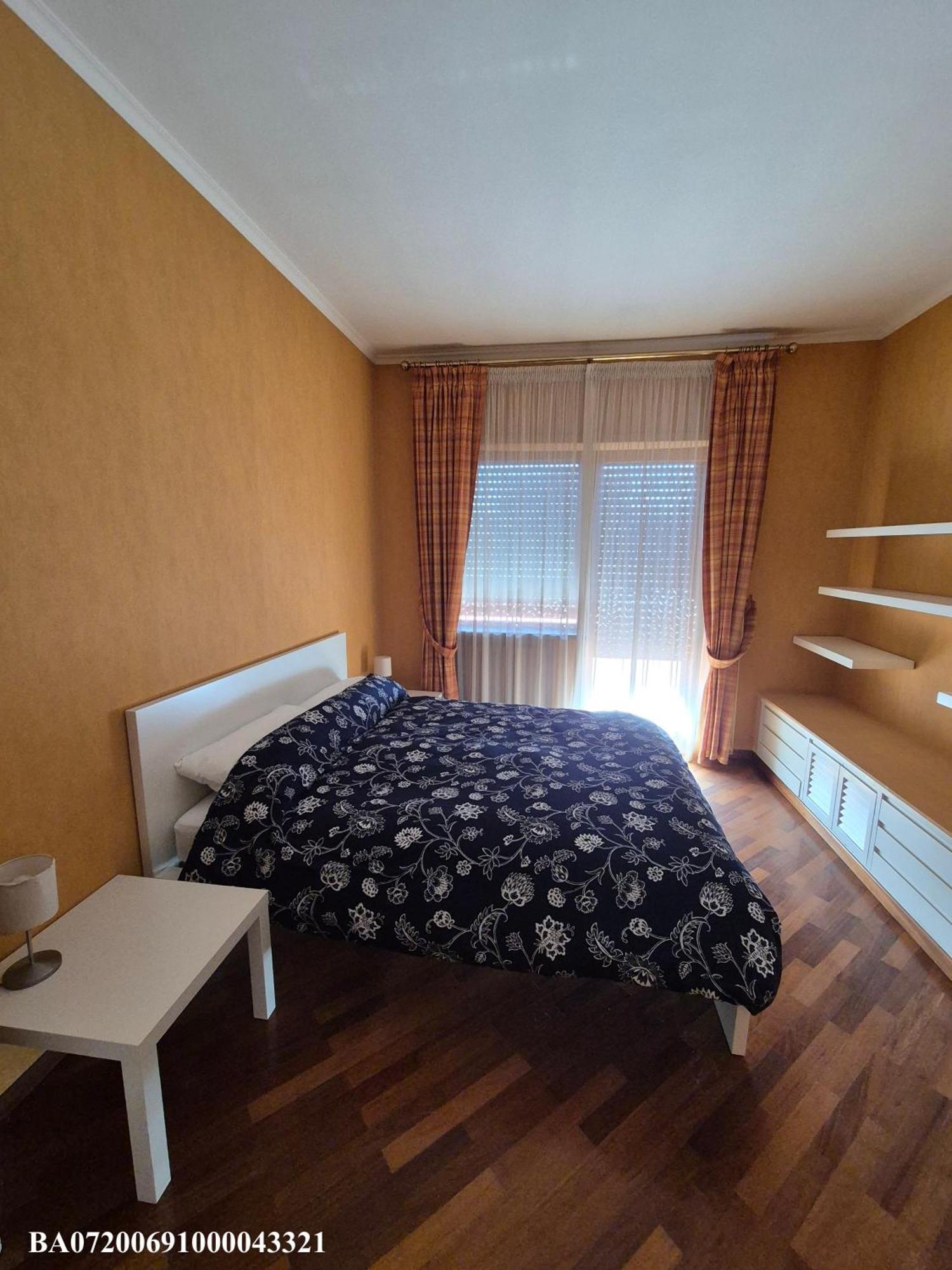 Front Beach Apartment - 3 Bedrooms Bari Eksteriør bilde
